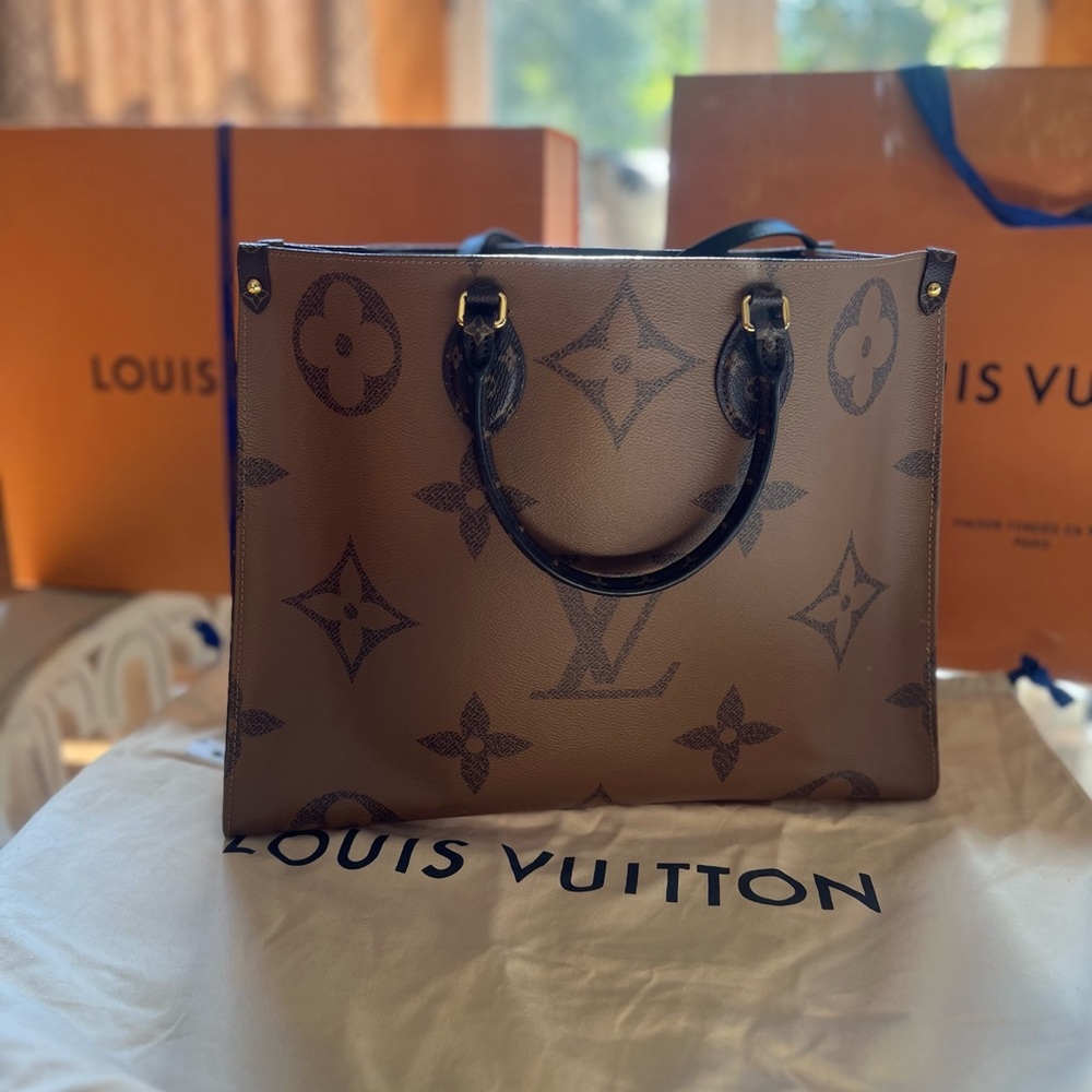 Louis Vuitton OnTheGo GM